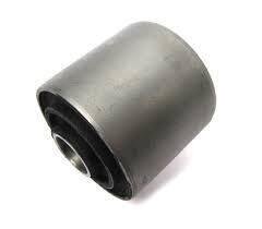 3974092927.jpg Bush Radius Arm Front Of Front Range Rover Classic 86 on and Disco