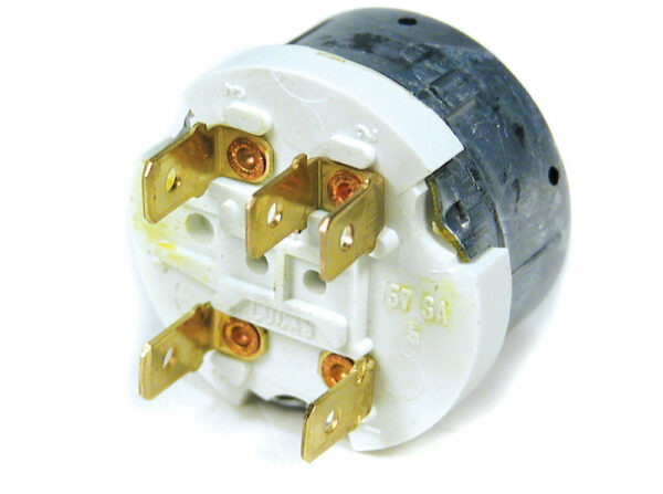 Ignition Switch 90/110 Petrol from FA415403 and All Diesel 1994 onwards  (New Part No. LR039638)