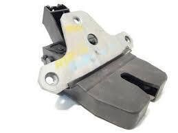 3974101447.jpg Latch Tailgate RRS 05 - 09