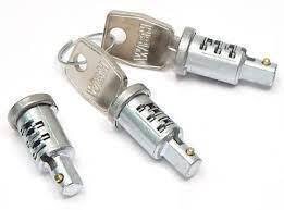 3974101577.jpg Lock Set 3 Barrels and 2 Keys 90/110 1987 to 1A622423