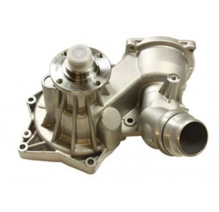 3974111257.jpg Water Pump 4.4 V8 Petrol