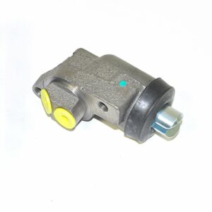 Wheel Cylinder Front L/H 2.6 6 Cylinder 109 Inch V8 and 101 F/Control.